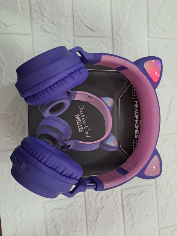 AUDIFONO CON OREJA DE GATO MORADO