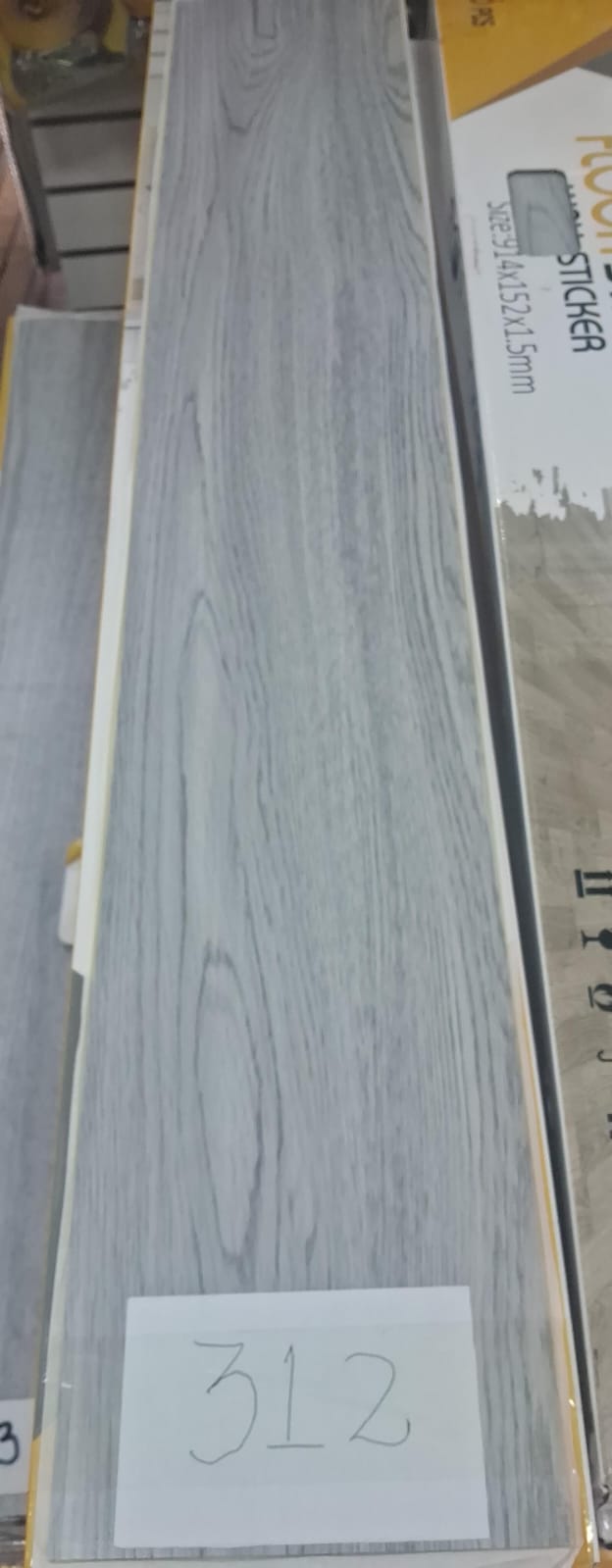 PISO VINILICO MODELO 312