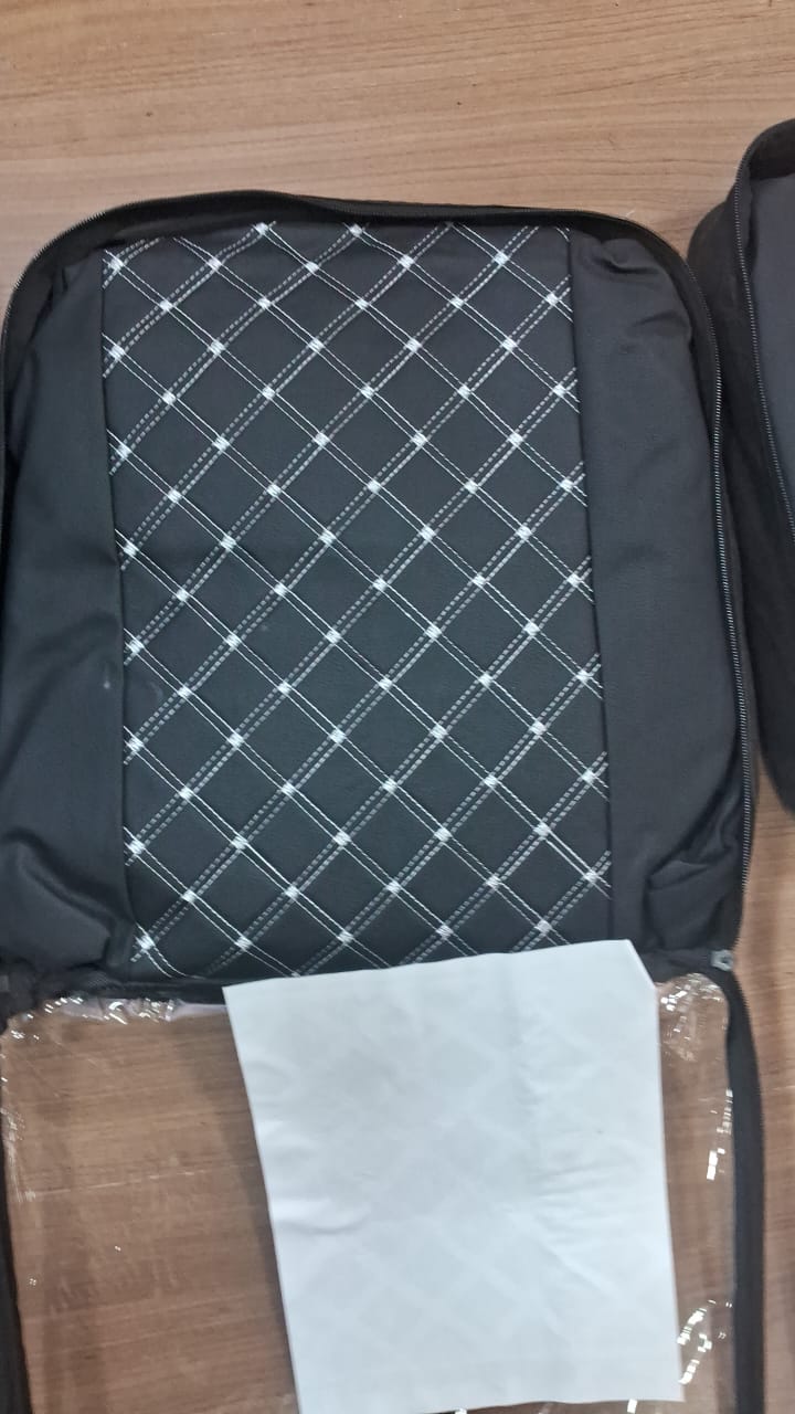 FORRO ECOCUERO AUTO NEGRO DISEÑO CUADROS (COSTURA BLANCO) - Imagen 2