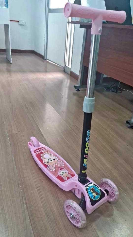 SCOOTER NIÑOS ROSADO